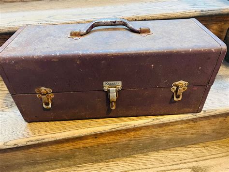 vintage kennedy tackle box